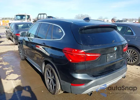 2017 BMW X1 xDrive28I z USA, uszkodzony, nr VIN WBXHT3C33H5F81659